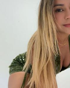 613881313: Chica busca chico en Valencia