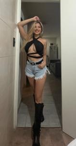 631064137: Chica busca chico en Murcia