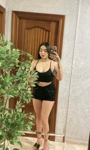 613343635: Chica busca chico en Barcelona