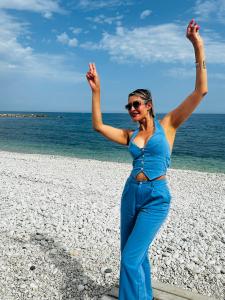 641584332: Chica busca chico en Alicante
