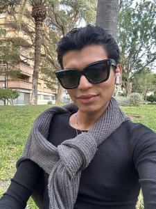 604268768: Chico busca chica en Murcia