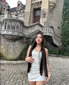 614893885: Chica busca chico en Barcelona