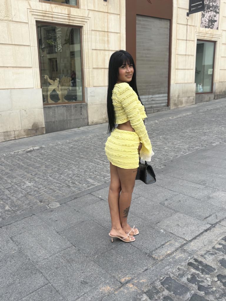 Chica busca chico en Alicante: 