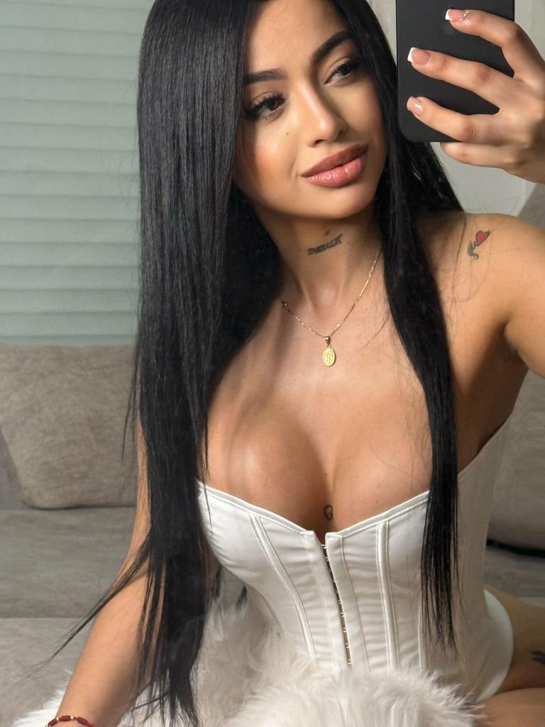 Chica busca chico en Cádiz: 