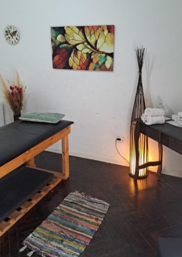 666402236: Chica busca chico en Navarra