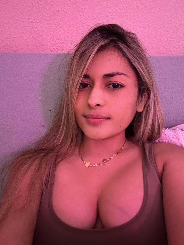 Chica busca chico en Almería: Chica busca chico