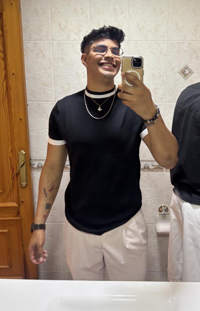 Chico busca chica en Granada: 