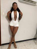 607275560: Chica busca chico en Barcelona