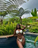 617244090: Chica busca chico en Gerona