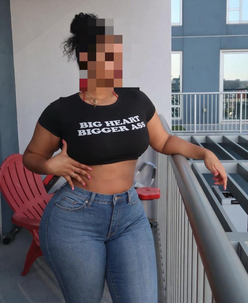 623218454: Chica busca chico en Tarragona