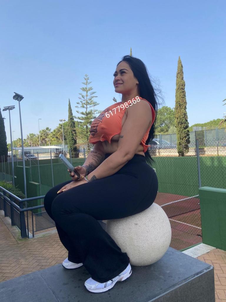 Chica busca chico en Sevilla: 