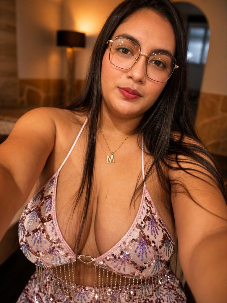 Chica busca chico en Ibiza: 