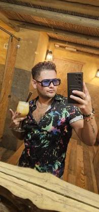 637922339: Chico busca chica en Barcelona