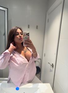 Chica busca chico en Almería: 