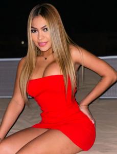 Chica busca chico en Ibiza: 