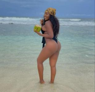 670785815: Chica busca chico en Alicante