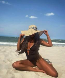 641306083: Chica busca chico en Castellón