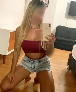 624775654: Chica busca chico en Lérida