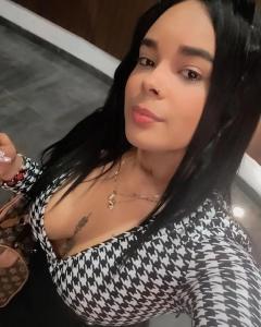 643561296: Chica busca chico en Las Palmas