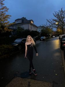 666606492: Travesti en La Coruña