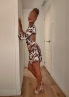 685341061: Chica busca chico en Madrid