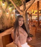 632523388: Chica busca chico en Barcelona