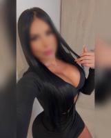 643981571: Chica busca chico en León