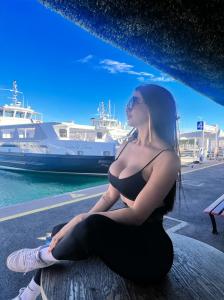 623478883: Chica busca chico en La Coruña