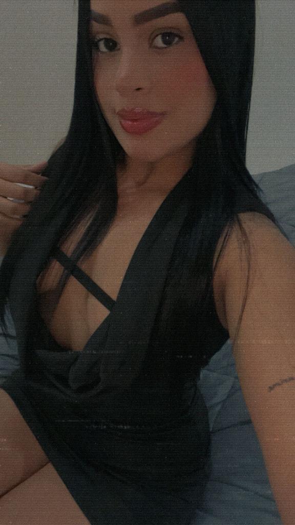 653721137: Chica busca chico en Navarra