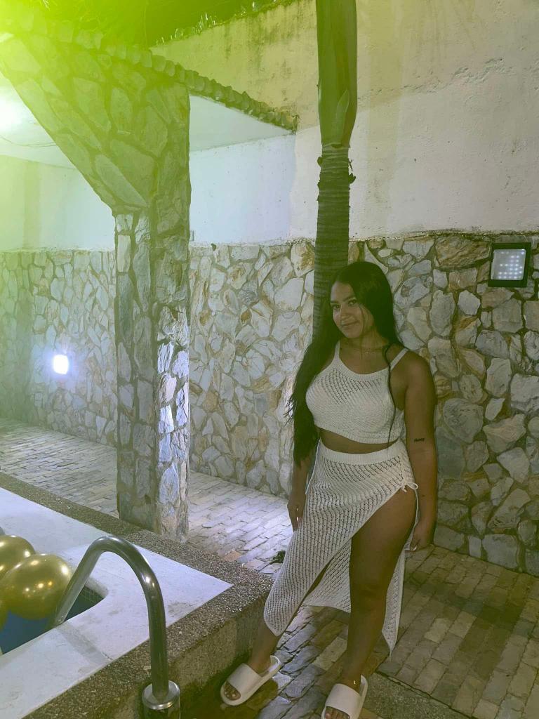 662675561: Chica busca chico en Málaga