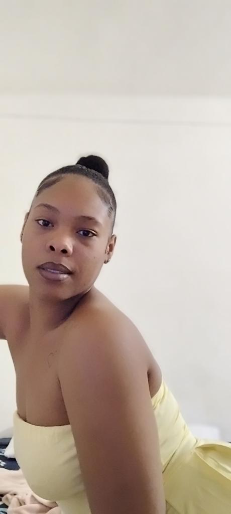 Chica busca chico en Granada: 