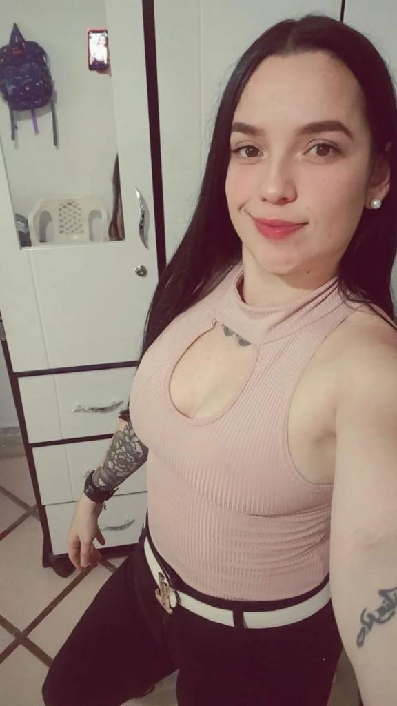 661352035: Chica busca chico en Guipúzcoa