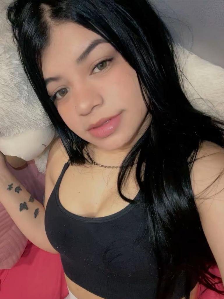 Chica busca chico en Cantabria: Chica busca chico