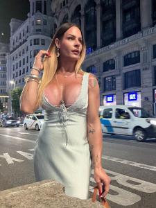 663437393: Travesti en Castellón