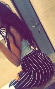 631387363: Chica busca chico en Gerona