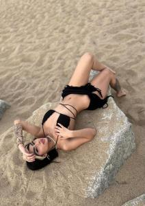 647315397: Chica busca chico en Madrid