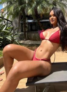 612567272: Chica busca chico en Barcelona