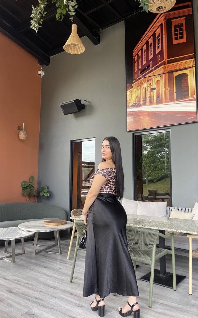 631351740: Chica busca chico en Madrid
