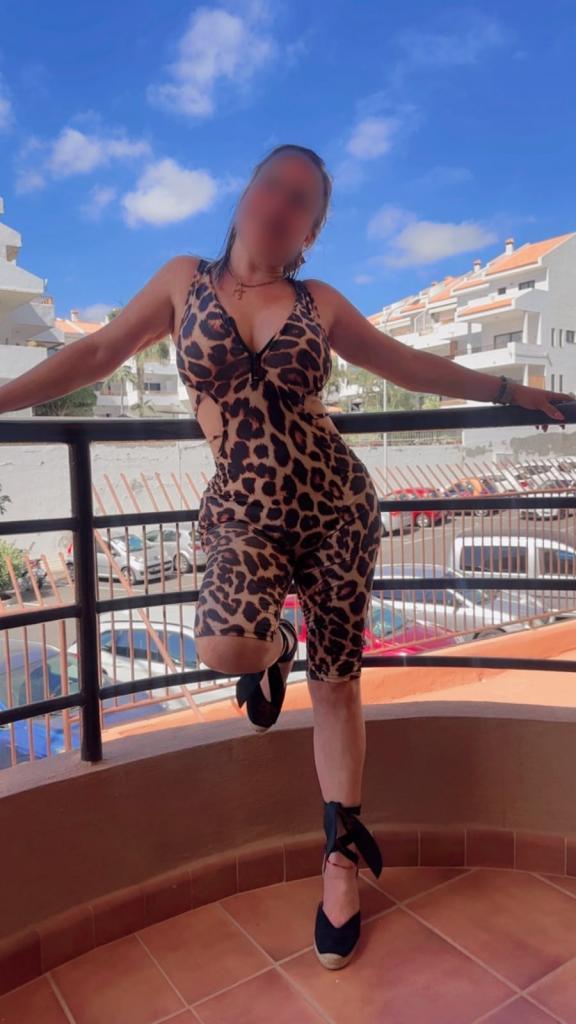 Chica busca chico en Tenerife: 