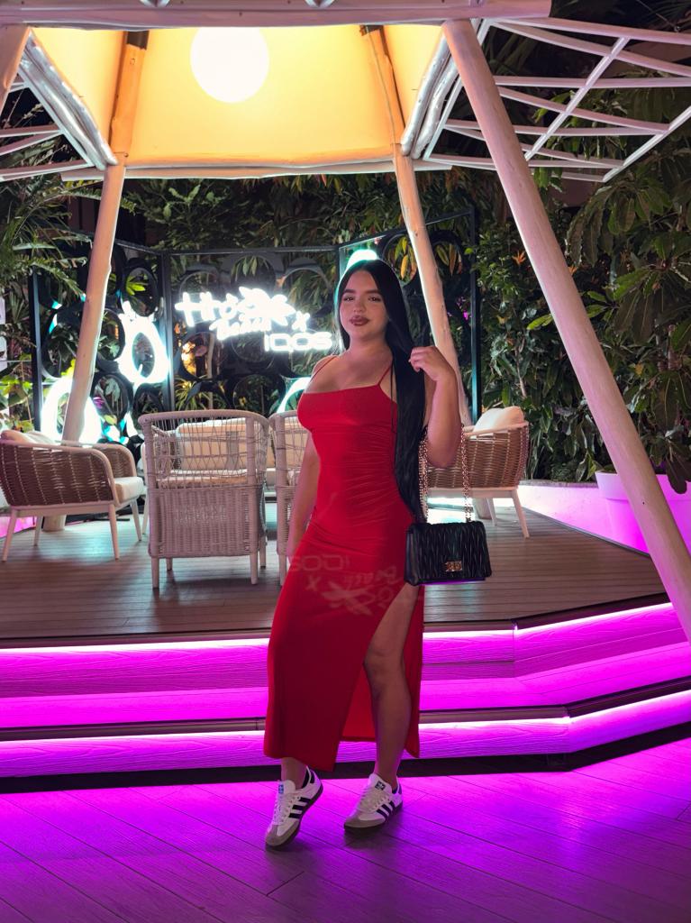Chica busca chico en Tenerife: 