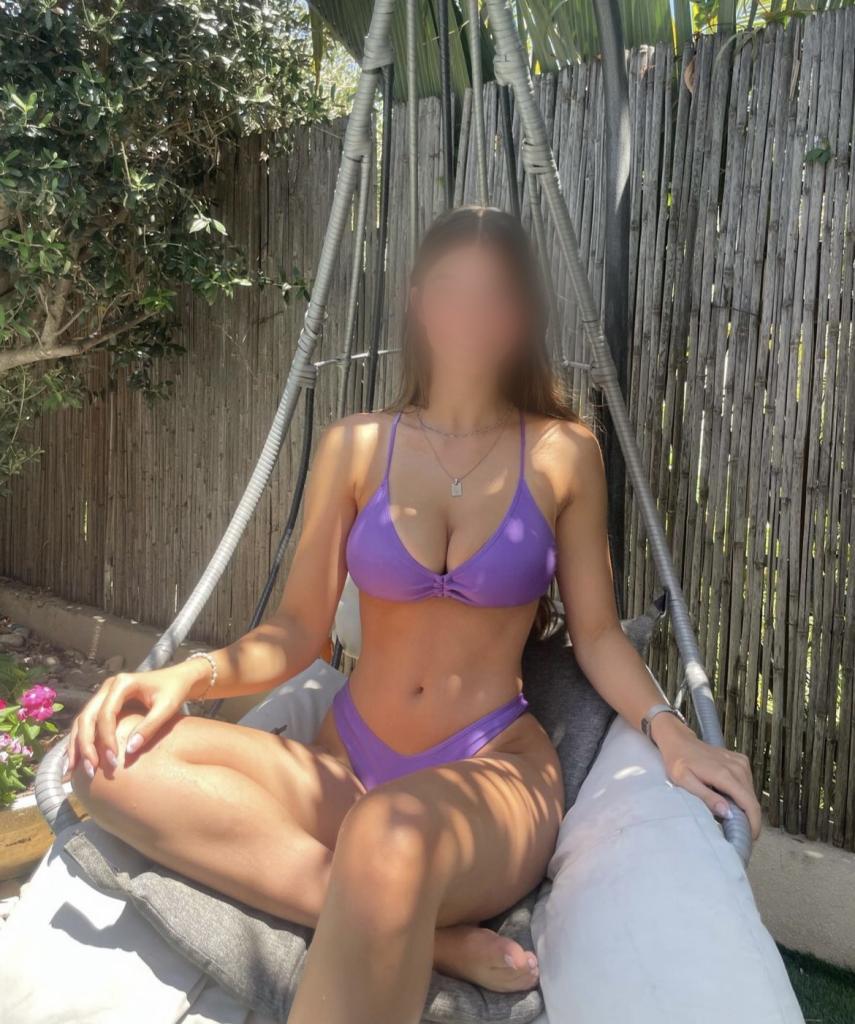 Chica busca chico en Murcia: Chica busca chico