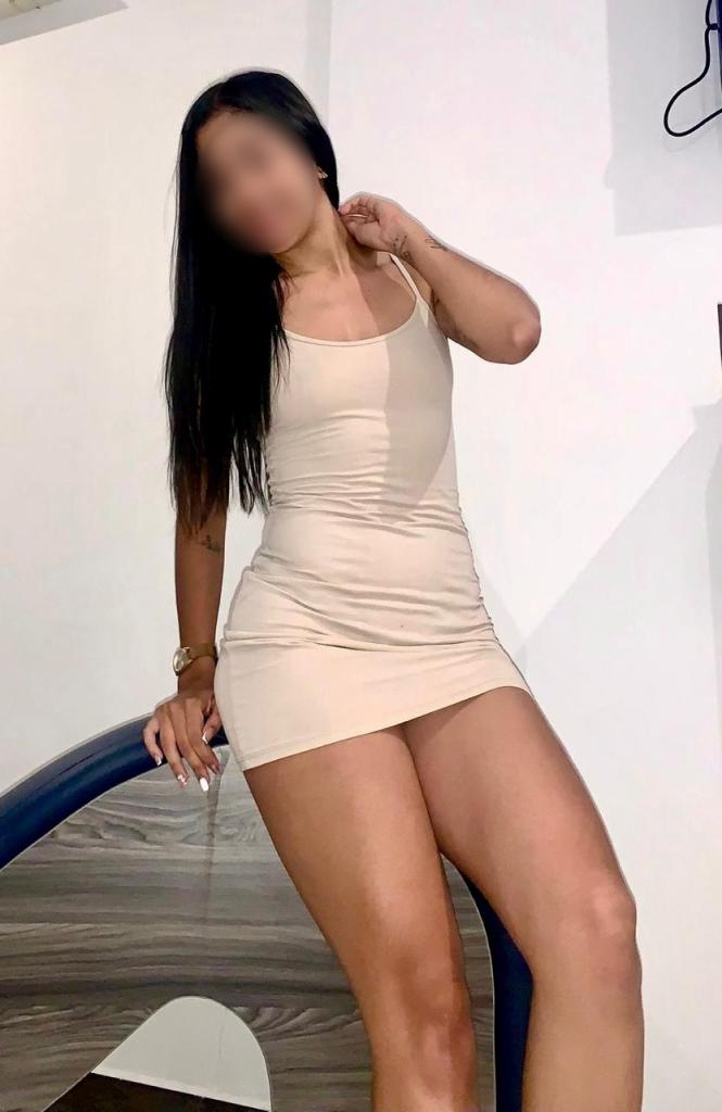 612476218: Chica busca chico en Madrid