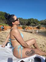 613876266: Chica busca chico en Barcelona