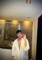 664206272: Chico busca chica en Barcelona