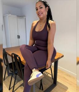 613196110: Chica busca chico en La Coruña