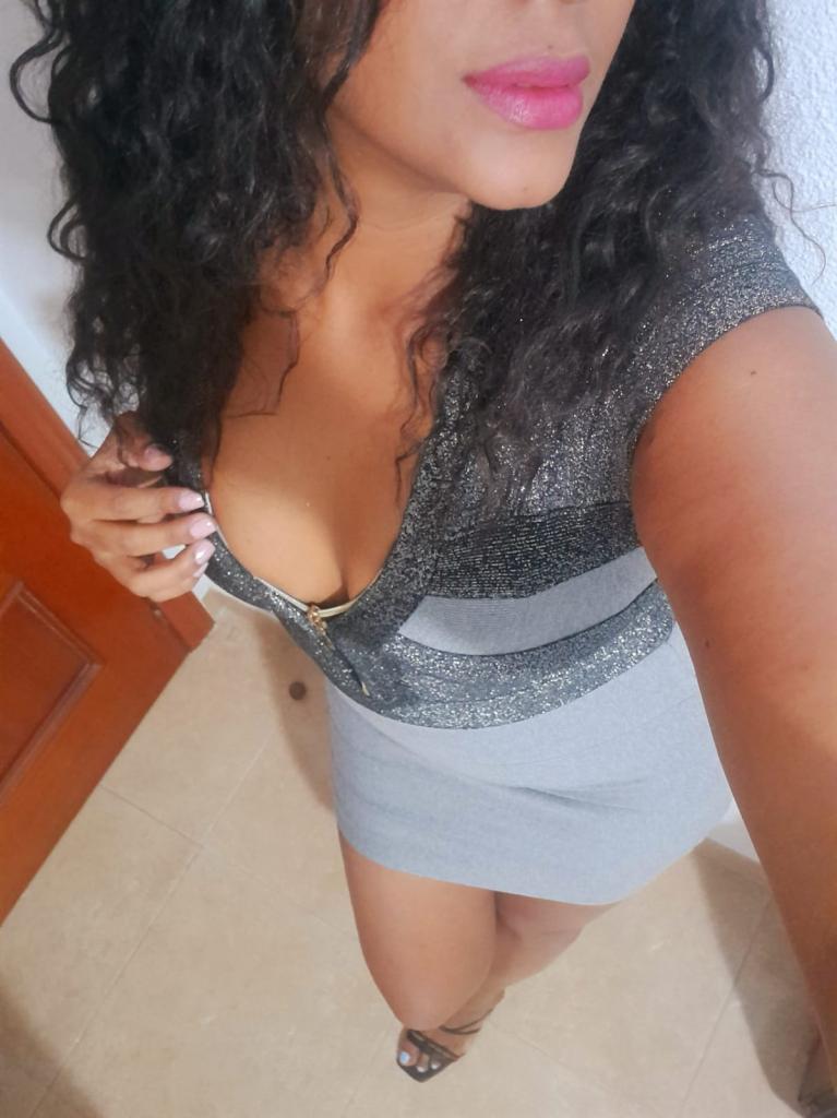 Chica busca chico en Almería: 