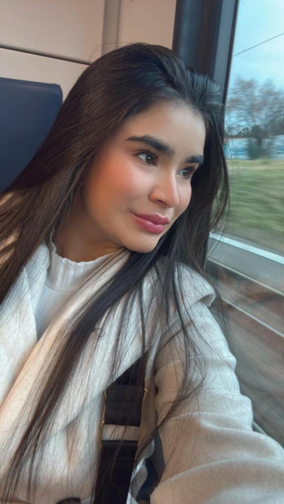 Chica busca chico en Almería: 