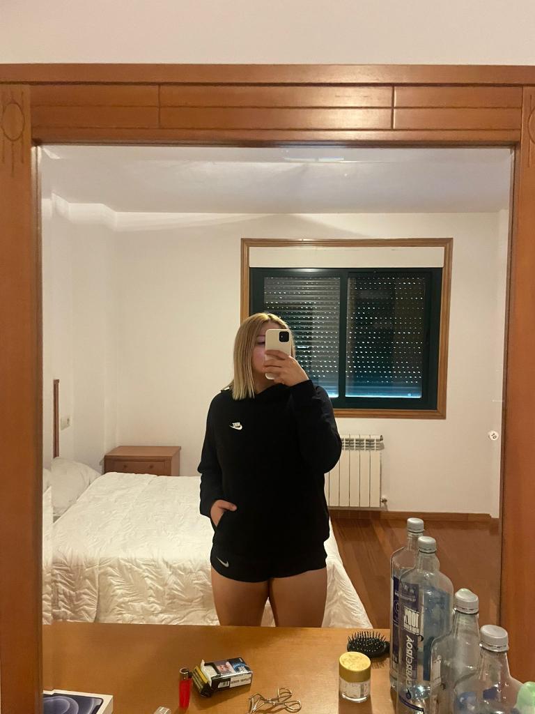 Chica busca chico en La Coruña: 