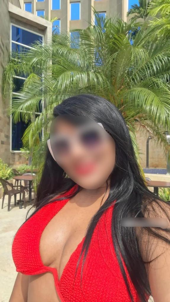 Chica busca chico en Granada: 