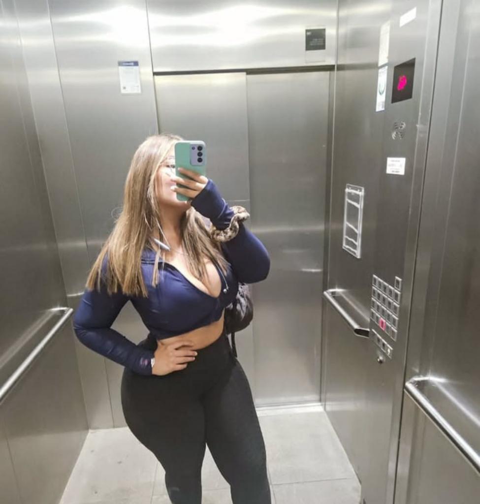 627002938: Chica busca chico en Sevilla
